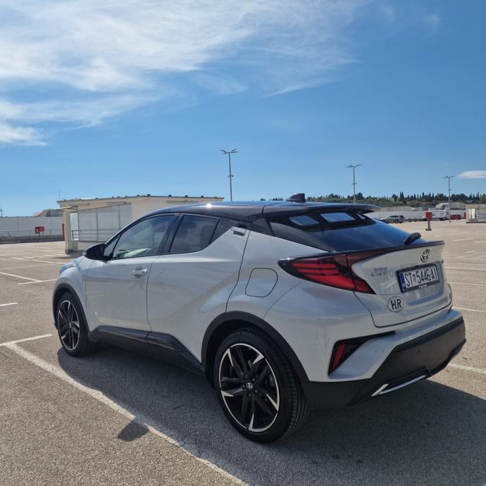 Toyota C-HR 1,8 GR Sport automatik, fotografija 4