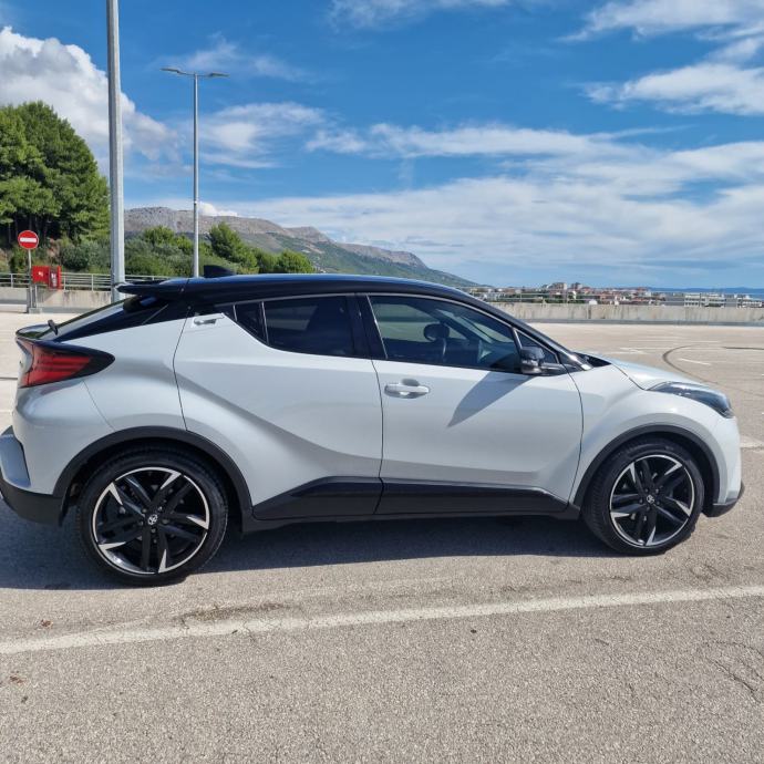 Toyota C-HR 1,8 GR Sport automatik, fotografija 5
