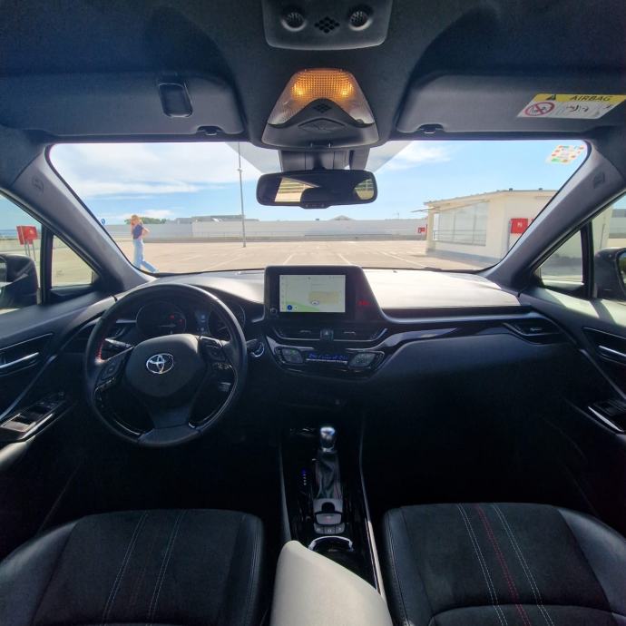 Toyota C-HR 1,8 GR Sport automatik, fotografija 7