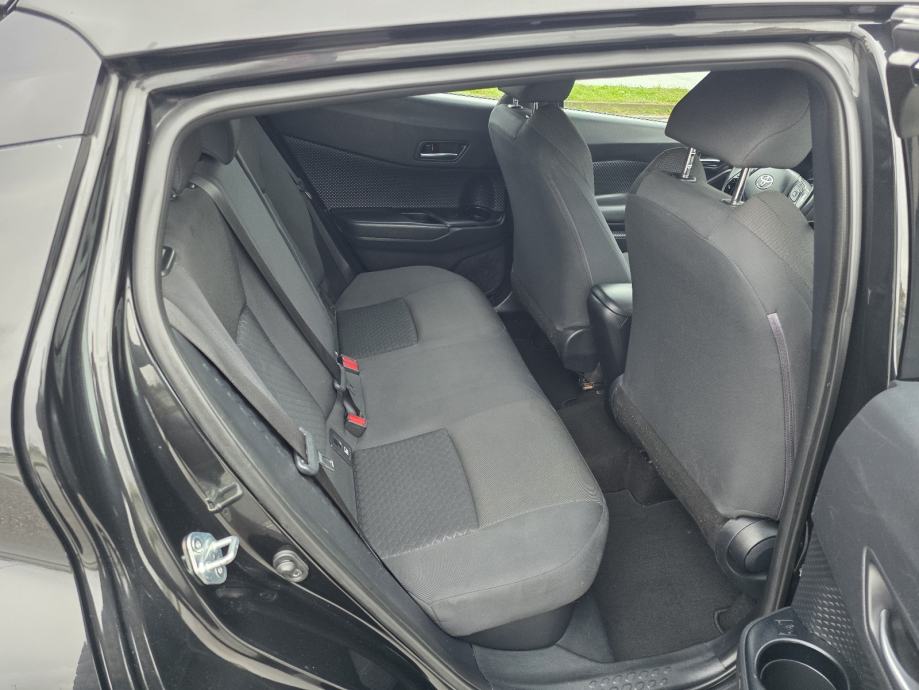 Toyota C-HR 1,8 Hybrid, 2021 god, 85000 km, Relax jamstvo, fotografija 13