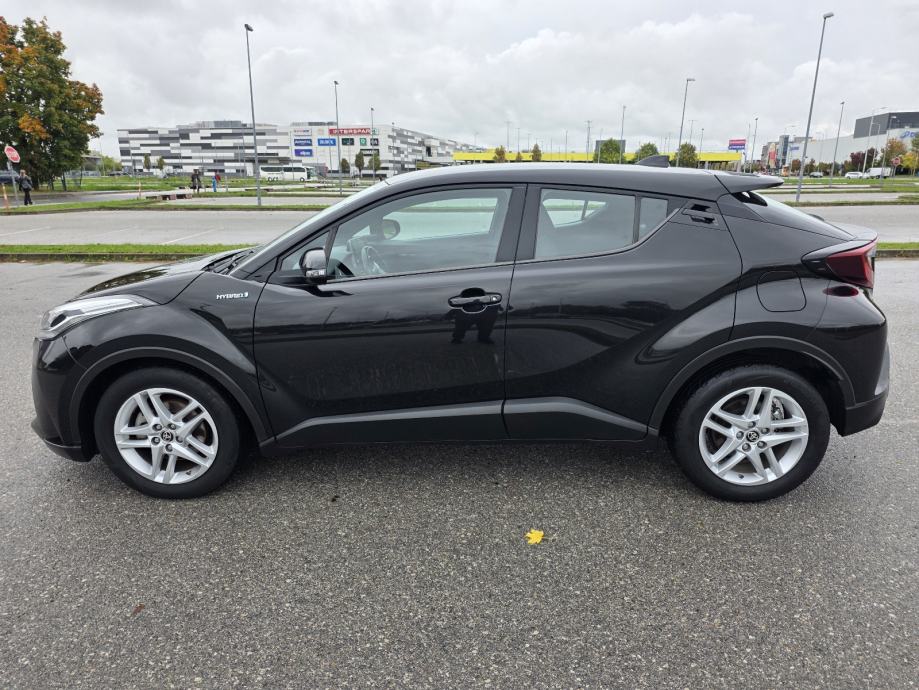 Toyota C-HR 1,8 Hybrid, 2021 god, 85000 km, Relax jamstvo, fotografija 3