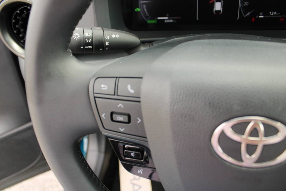 Toyota C-HR 1.8 Hybrid AUTOMATIK Dynamic *LED, KAMERA*, fotografija 15