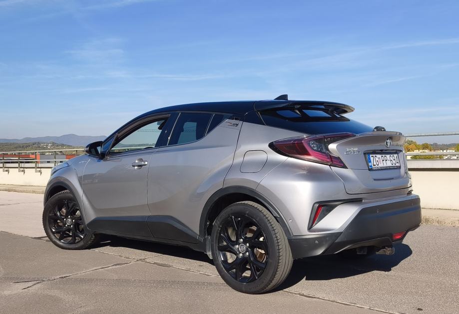 Toyota C-HR 1,8 Hybrid Dynamic***AKCIJA**, fotografija 12