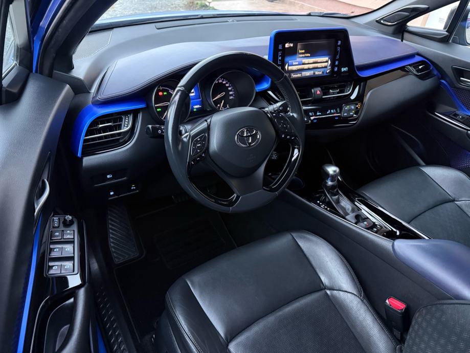 TOYOTA C-HR 1.8 HYBRID•FULL LED•KAMERA•PDC•18COL•KOŽA•JBL•SERVISNA•, fotografija 12