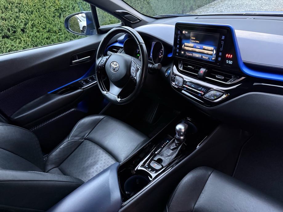 TOYOTA C-HR 1.8 HYBRID•FULL LED•KAMERA•PDC•18COL•KOŽA•JBL•SERVISNA•, fotografija 17