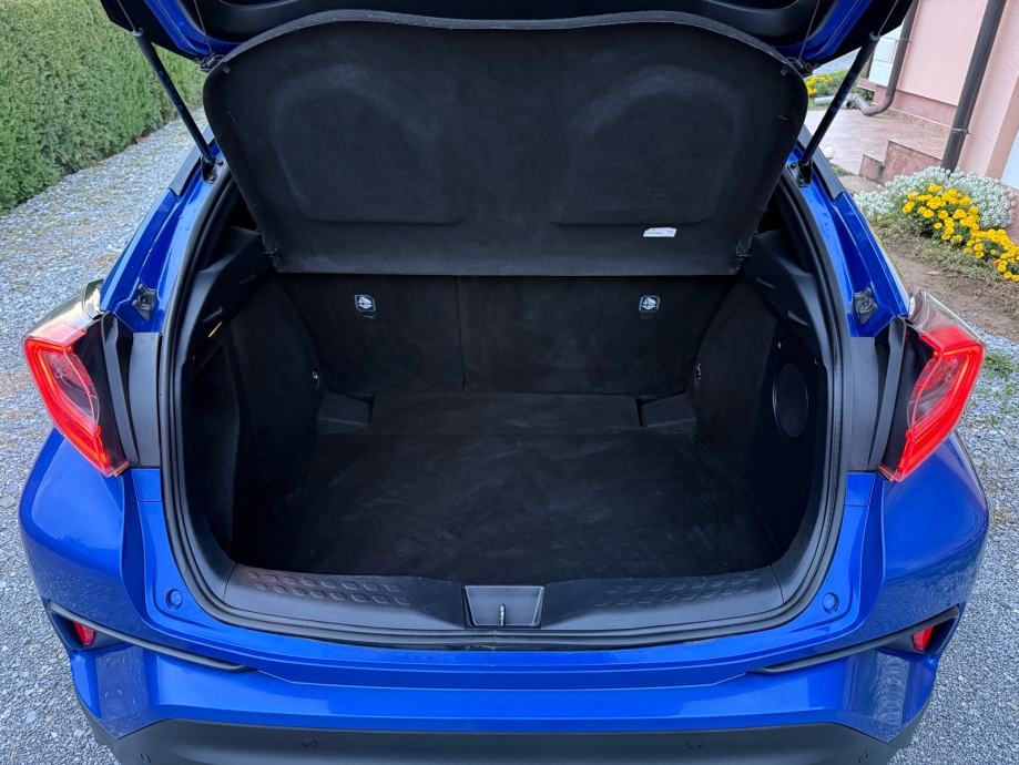 TOYOTA C-HR 1.8 HYBRID•FULL LED•KAMERA•PDC•18COL•KOŽA•JBL•SERVISNA•, fotografija 20