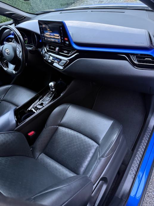 TOYOTA C-HR 1.8 HYBRID•FULL LED•KAMERA•PDC•18COL•KOŽA•JBL•SERVISNA•, fotografija 18