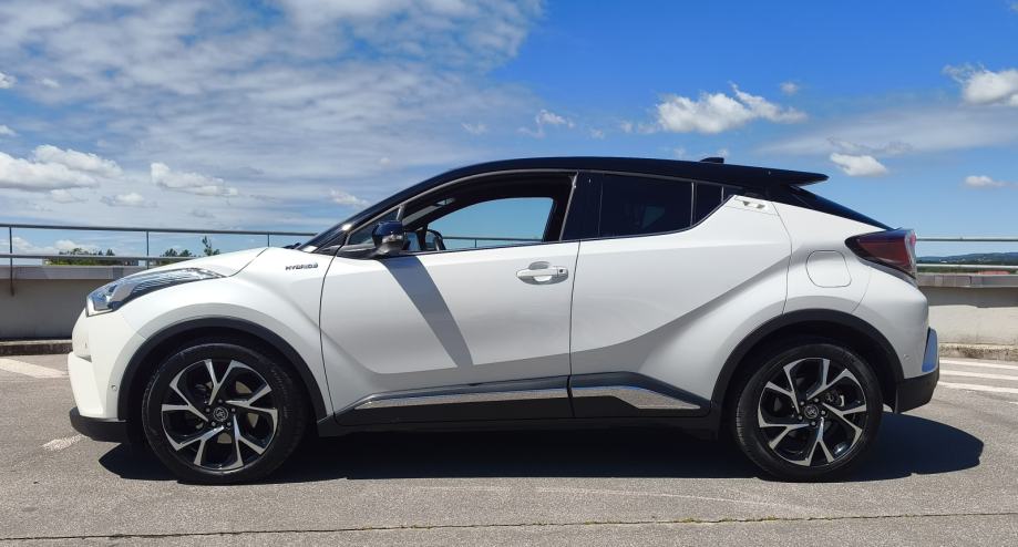 Toyota C-HR 1,8 Hybrid FULL OPREMA**AKCIJA**, fotografija 10