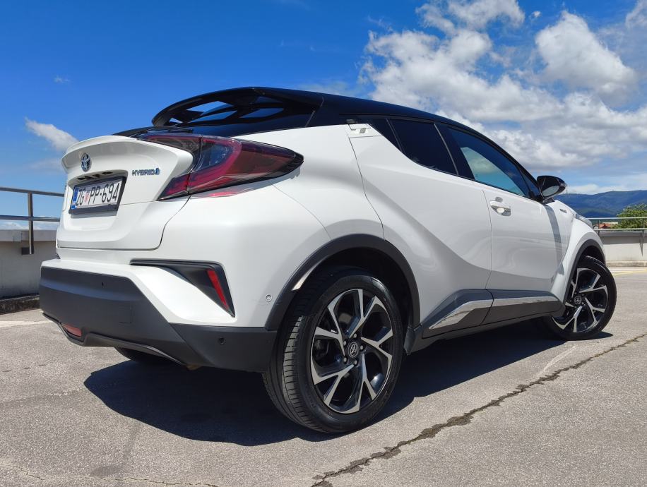 Toyota C-HR 1,8 Hybrid FULL OPREMA**AKCIJA**, fotografija 5