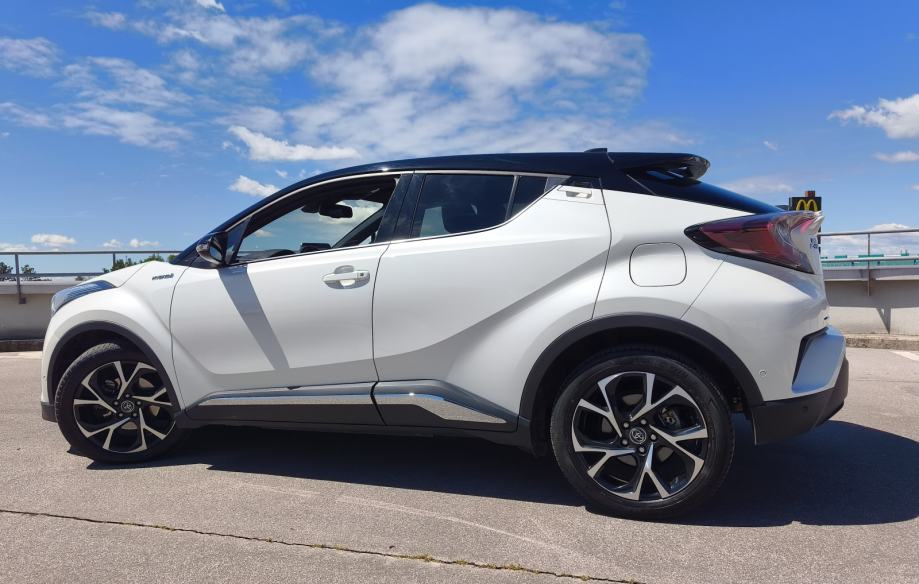 Toyota C-HR 1,8 Hybrid FULL OPREMA**AKCIJA**, fotografija 9