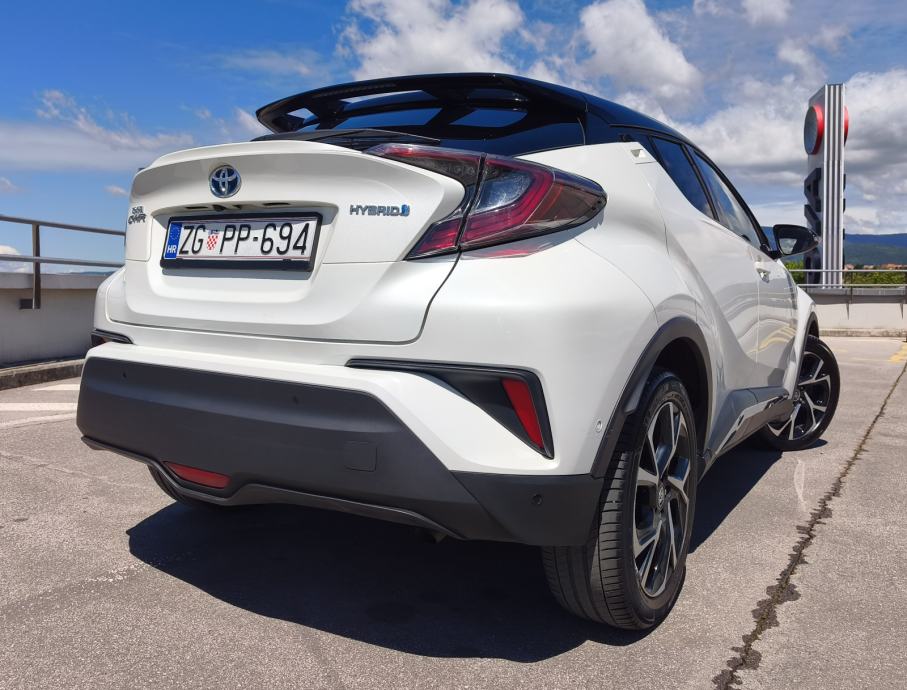 Toyota C-HR 1,8 Hybrid FULL OPREMA**AKCIJA**, fotografija 6