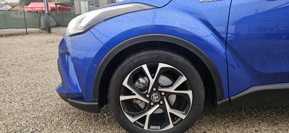 Toyota C-HR 1,8 HYBRID KAMERA ***AKCIJA ***, fotografija 9