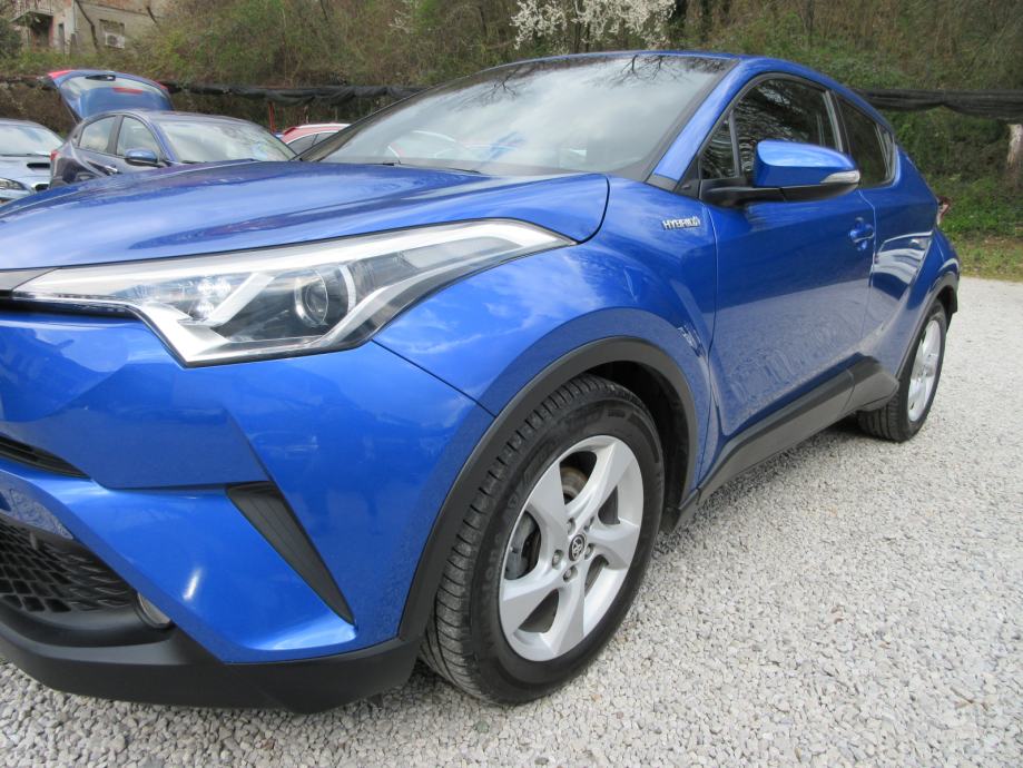 TOYOTA C-HR 1.8 HYBRID KAMERA,TEMPOMAT,LED,EL.PAKET,ALU 17 !!!, fotografija 7