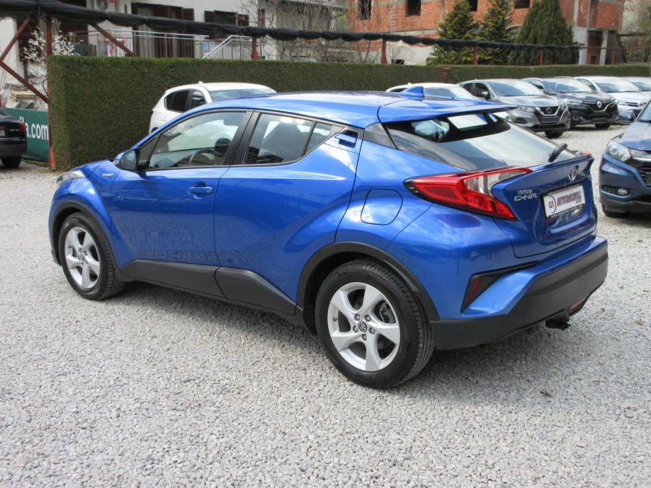 TOYOTA C-HR 1.8 HYBRID KAMERA,TEMPOMAT,LED,EL.PAKET,ALU 17 !!!, fotografija 6