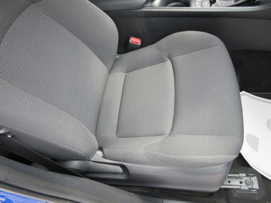 TOYOTA C-HR 1.8 HYBRID KAMERA,TEMPOMAT,LED,EL.PAKET,ALU 17 !!!, fotografija 12
