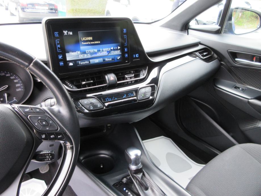 TOYOTA C-HR 1.8 HYBRID KAMERA,TEMPOMAT,LED,EL.PAKET,ALU 17 !!!, fotografija 19