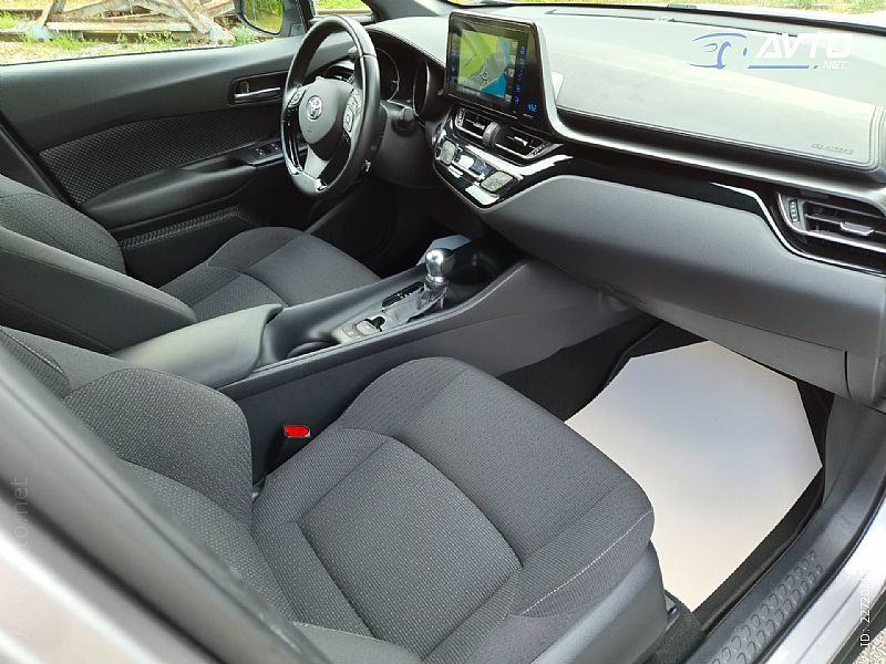 Toyota C-HR 1,8 VVT-i 72000 km, fotografija 3
