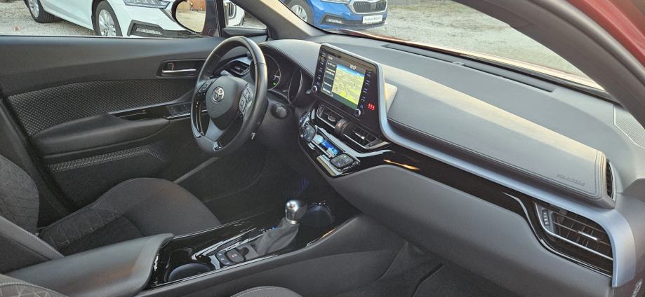 Toyota C-HR 2,0 135kWt Full Oprema ***AKCIJA ***, fotografija 20