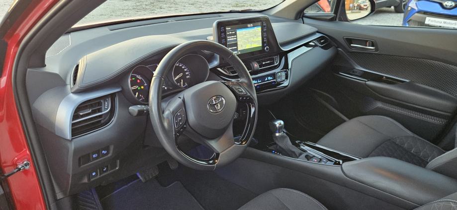 Toyota C-HR 2,0 135kWt Full Oprema ***AKCIJA ***, fotografija 13