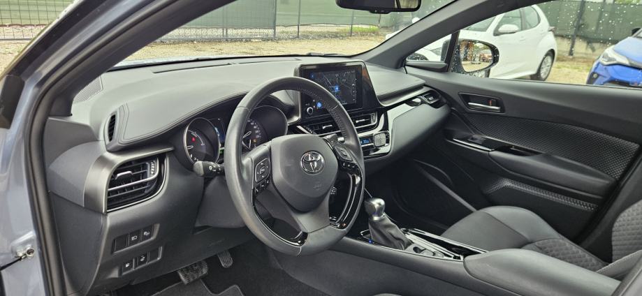Toyota C-HR 2.0 135kWt * Kamera* Android Apple * FUL OPREMA, fotografija 10