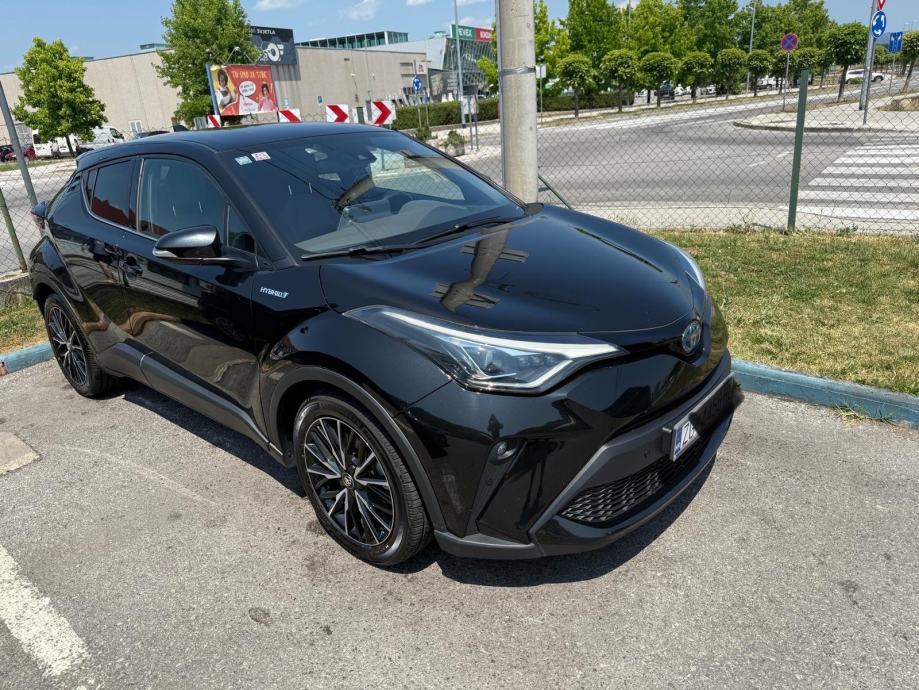 TOYOTA C-HR HYBRID MC 2.0 HSD 5D CHIC full oprema automatik prvi vlasn, fotografija 6