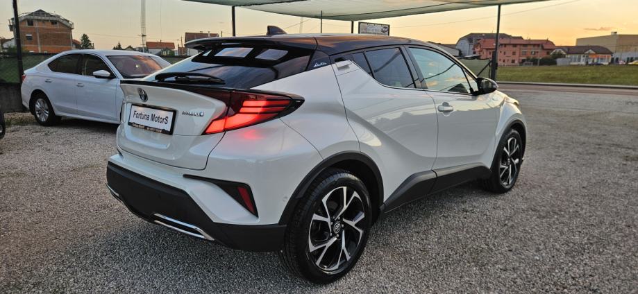 TOYOTA C-HR 2,0 HYBRID * Kamera * LED * FULL OPREMA, fotografija 5