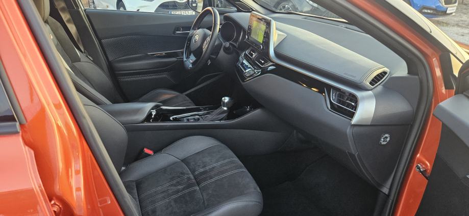 Toyota C-HR 2.0 GR SPORT 135kWt * Kamera* JBL * Full Oprema, fotografija 15