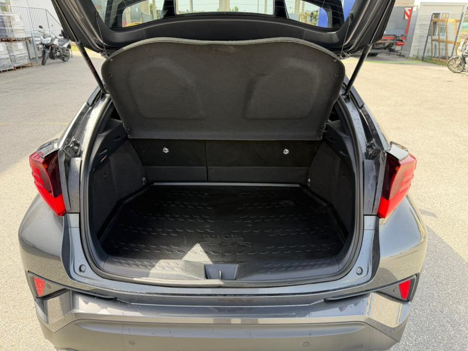 Toyota C-HR 2,0 HEV C-HIC, fotografija 8