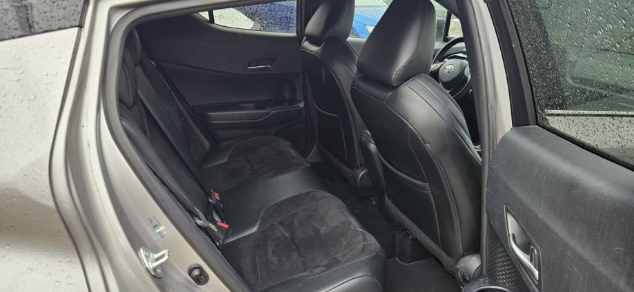 Toyota C-HR 2.0 HYBRID 135kWt FULL OPREMA ***AKCIJA ***, fotografija 15