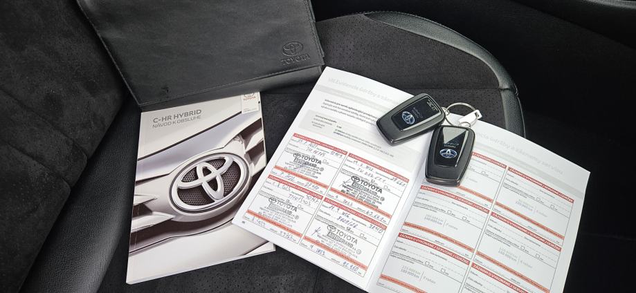 Toyota C-HR 2.0 HYBRID 135kWt FULL OPREMA ***AKCIJA ***, fotografija 19