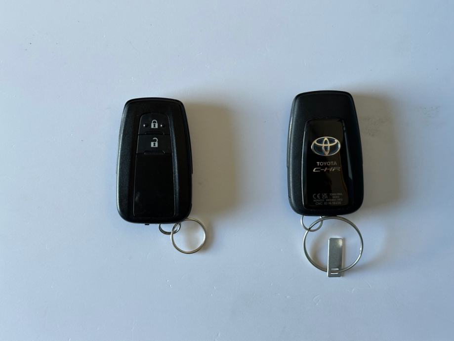 Toyota C-HR Hybrid 1,8 C-HIC | Tvorničko Jamstvo, fotografija 17