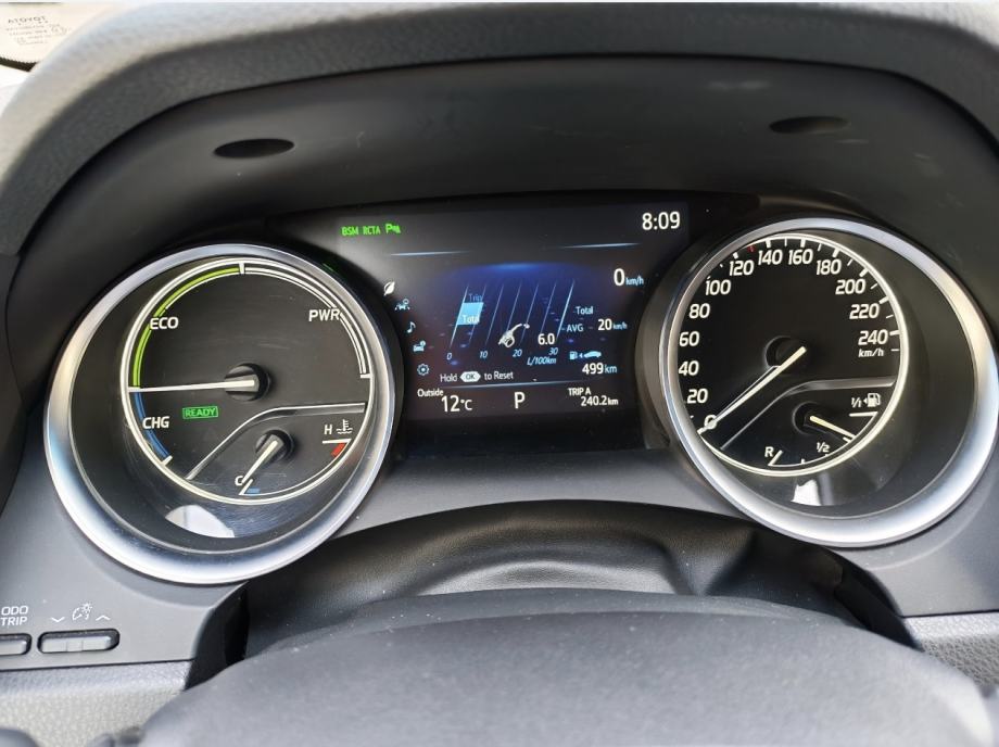 Toyota Camry 2,5 Hybrid Executive, fotografija 6