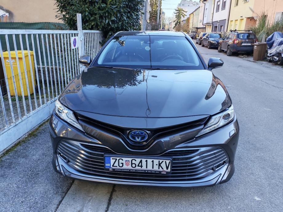 Toyota Camry 2,5 Hybrid Executive, fotografija 2