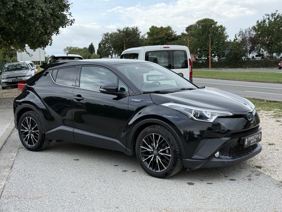 TOYOTA CH-R 1.8 Hybrid E - CVT - *Business* - 2019. Godina - Servisna!, fotografija 4
