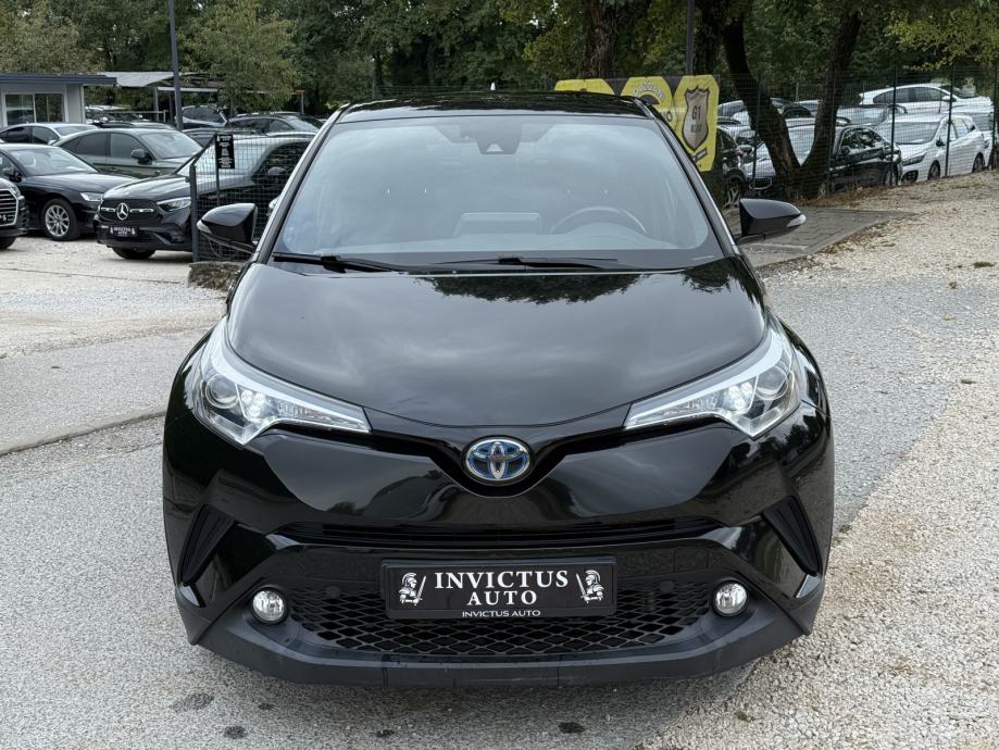TOYOTA CH-R 1.8 Hybrid E - CVT - *Business* - 2019. Godina - Servisna!, fotografija 3