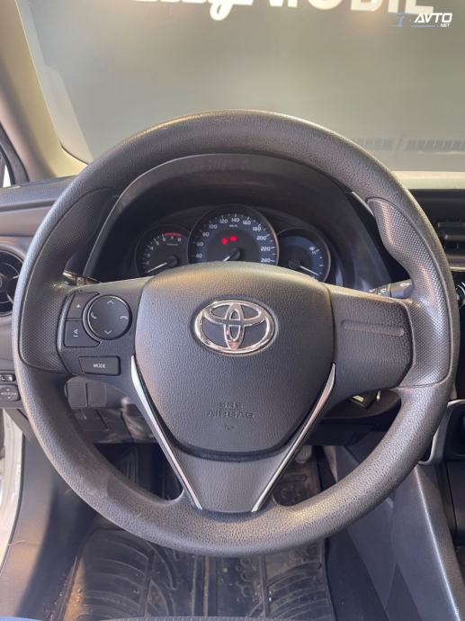 Toyota Corolla 1,33 TERRA 58000 km, fotografija 2
