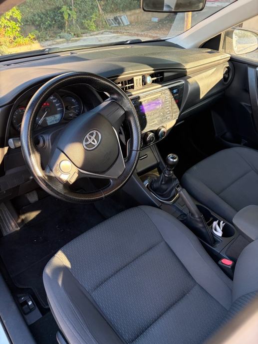 Toyota Corolla 1.4 D-4D, fotografija 6