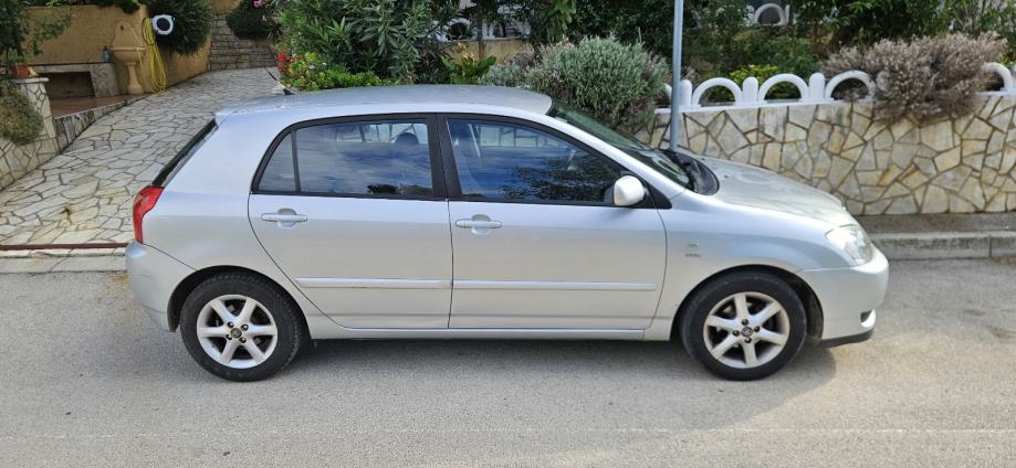 Toyota Corolla 1.4 vvti, fotografija 4