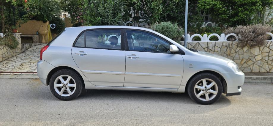 Toyota Corolla 1.4 vvti, fotografija 3
