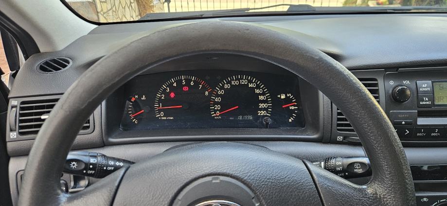 Toyota Corolla 1.4 vvti, fotografija 7