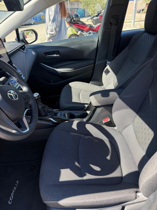 Toyota Corolla 1,5, fotografija 3