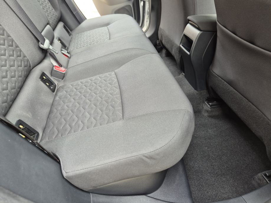Toyota Corolla 1.8 HYBRID*AUTOMATIK*34.980KM*2021*REG.DO:06/27*, fotografija 18