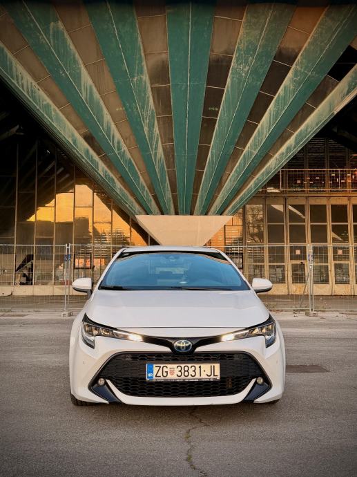 Toyota Corolla 1.8. Hybrid automatik SOL oprema, fotografija 2