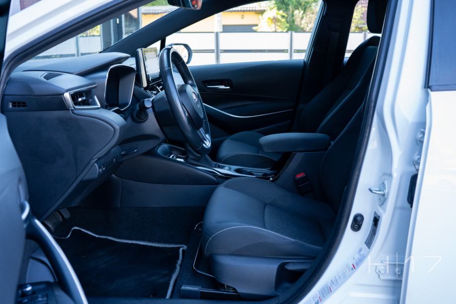 Toyota Corolla 1,8 Hybrid, SOL, CVT, nema prijenosa, fotografija 9