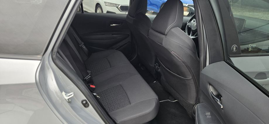 Toyota Corolla 2.0 135kWt FULL OPREMA ***AKCIJA ***, fotografija 18