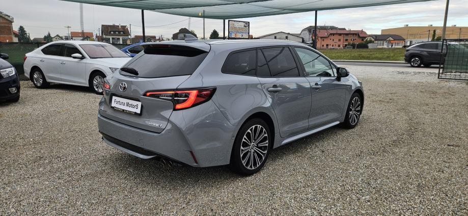 Toyota Corolla 2.0 135kWt FULL OPREMA ***AKCIJA ***, fotografija 5
