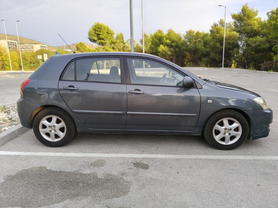 Toyota Corolla 2.0 D-4D, fotografija 6