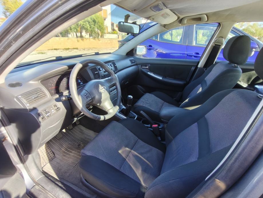 Toyota Corolla 2.0 D-4D, fotografija 8