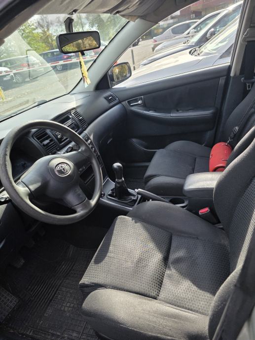 Toyota Corolla 2.0 D-4D, fotografija 10
