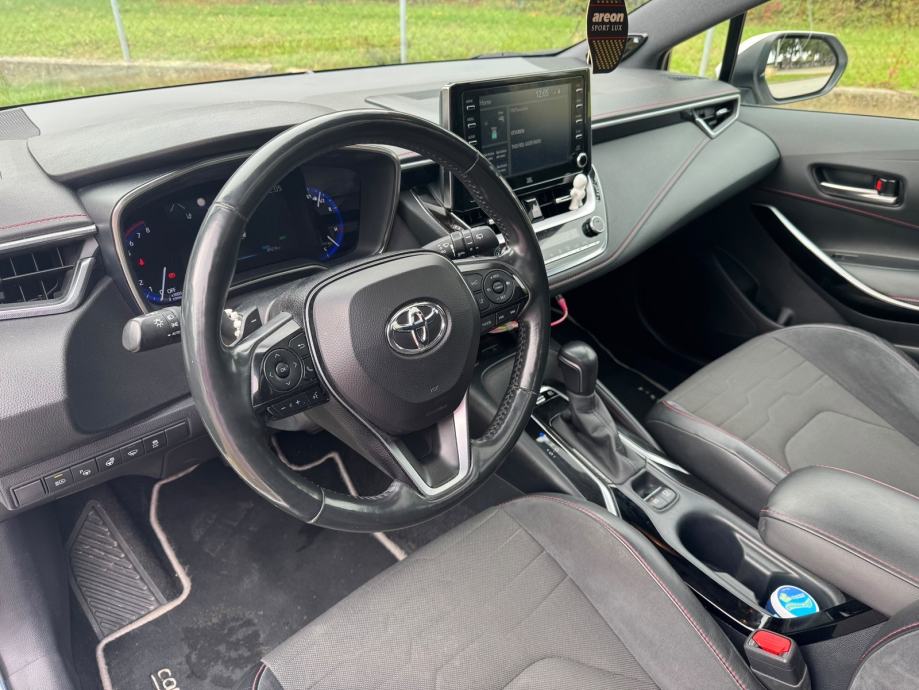 Toyota Corolla 2.0 Hybrid Lounge, 2019., 80.000 km, fotografija 9
